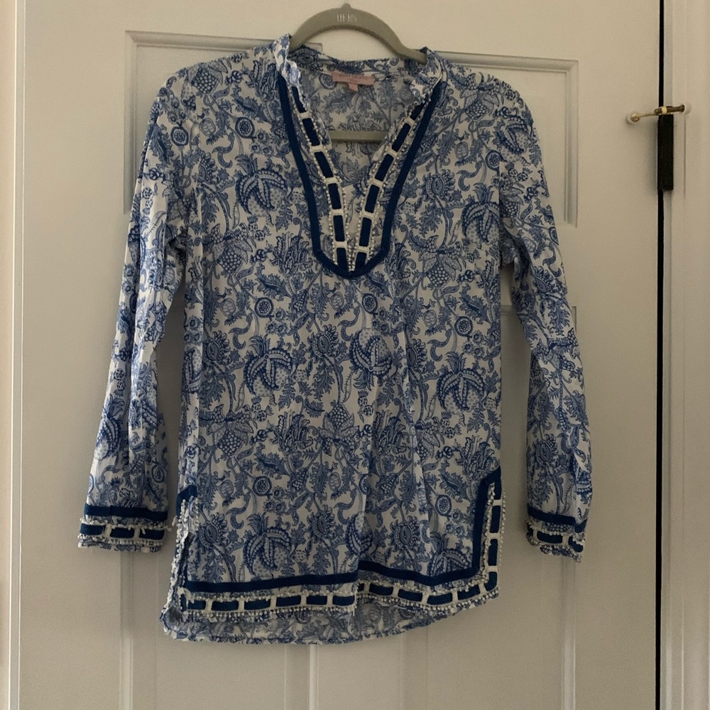 Blue and white quarter sleeve tunic